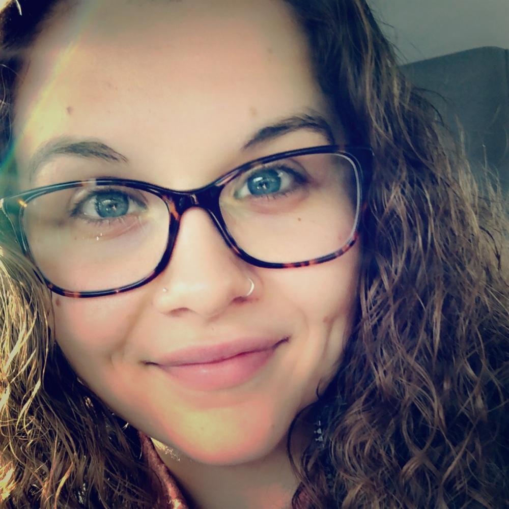 Meet your Posher, Sadierose